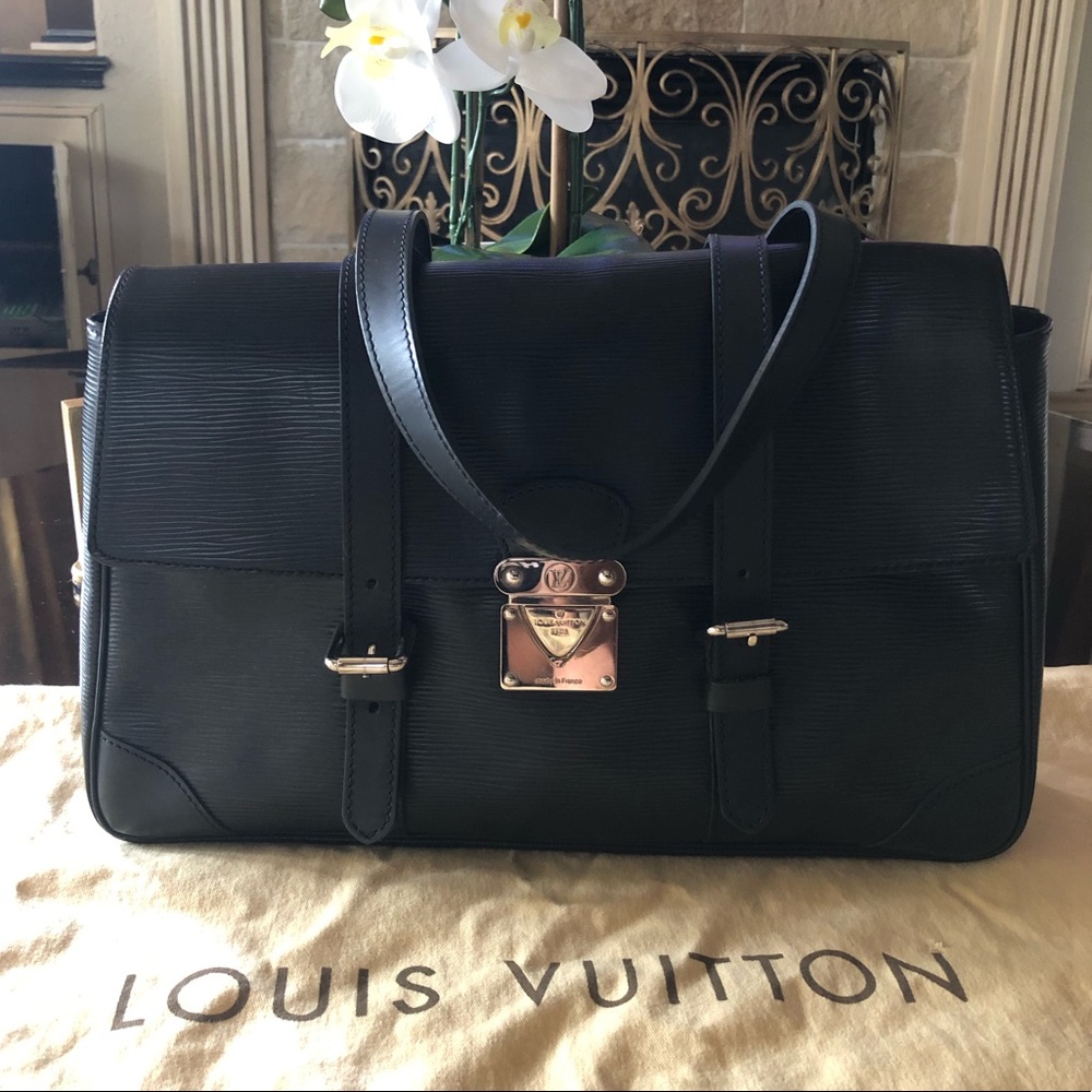 LV Segur PM Epi Leather Handbag * GENTLY USED*